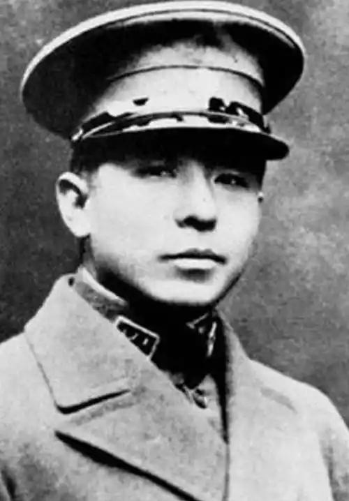 张学良有糖尿病，得病后他的烟酒观，长寿秘诀让他活了101岁！