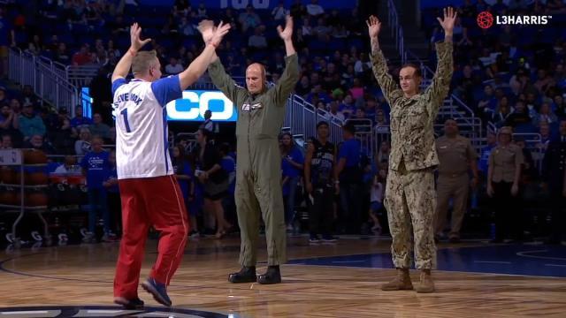 乐鱼网站-疫情下的NBA:中场表演者的寒冬尚未过去